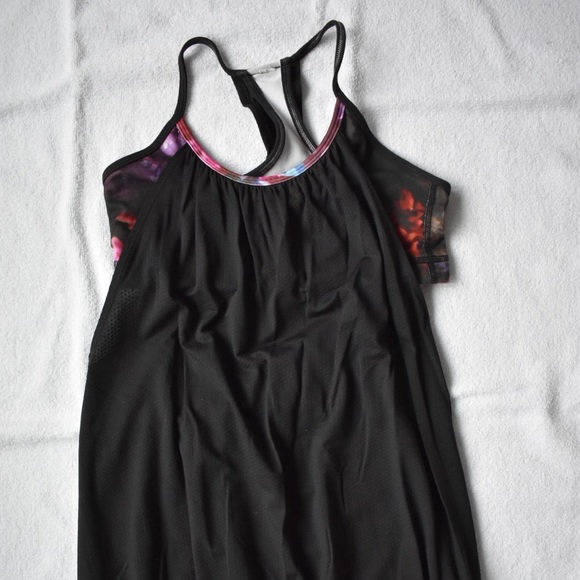 Lululemon tank top - Picture 2 of 9